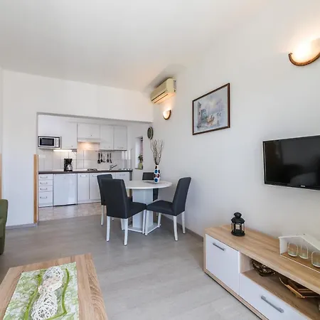 Mikanovic 크리크베니카