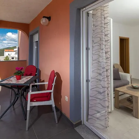 Apartamento Mikanovic *