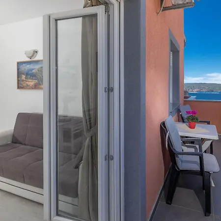 Mikanovic Apartment