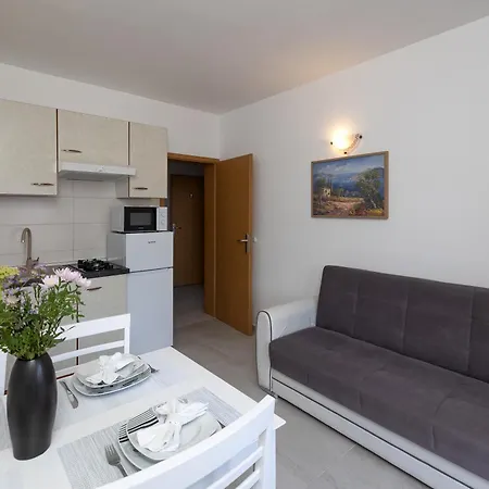 Mikanovic 아파트 크리크베니카