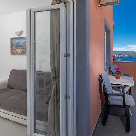 Mikanovic 아파트 *