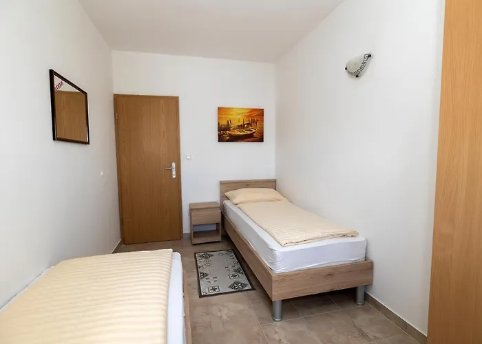 Mikanovic * Crikvenica